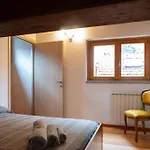 דירה Alba Rupestre, Ospitar Ceto